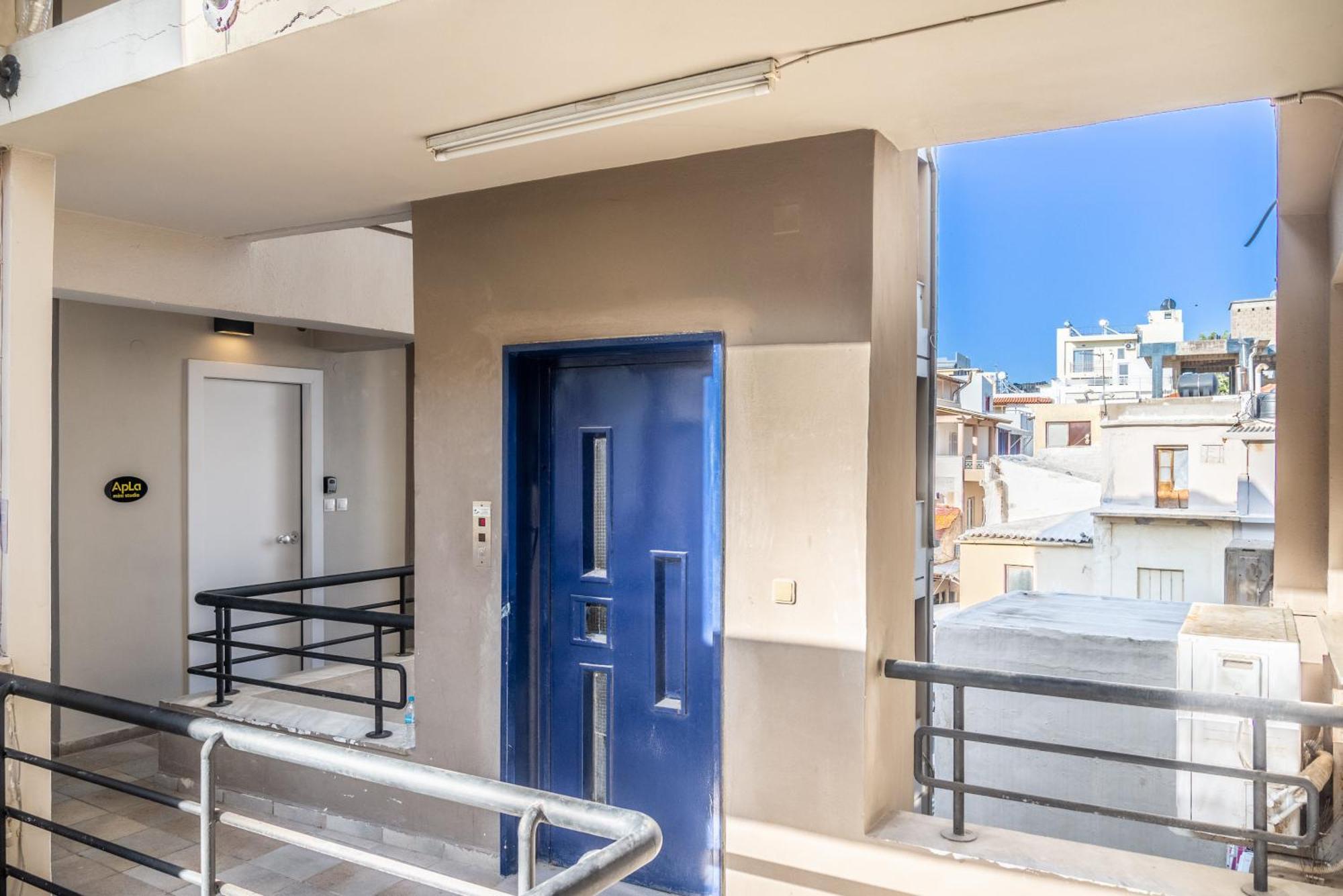 הרקליון Apla Mini Studio In Downtown מראה חיצוני תמונה